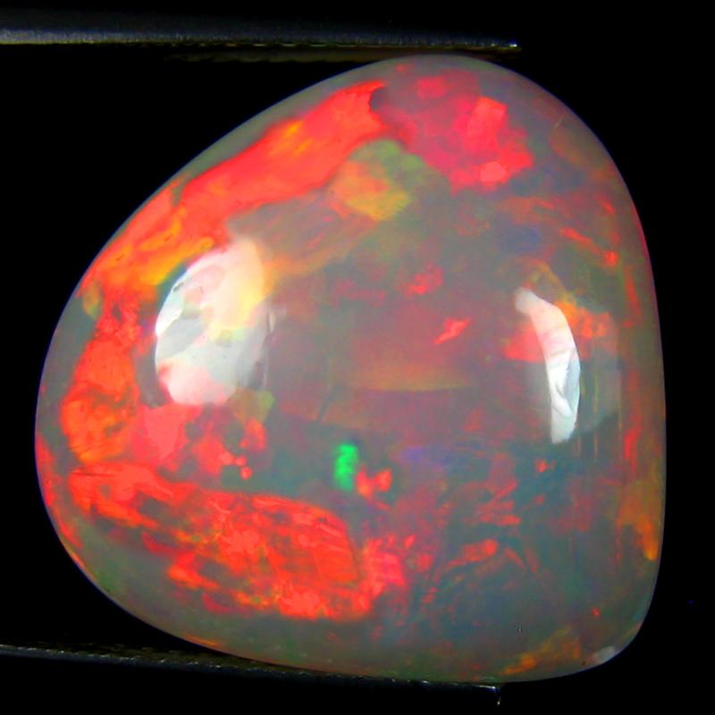 17.67 ct World class Pear Cabochon (19 x 20 mm) Flashing 360 Degree Multicolor Rainbow Opal Gemstone