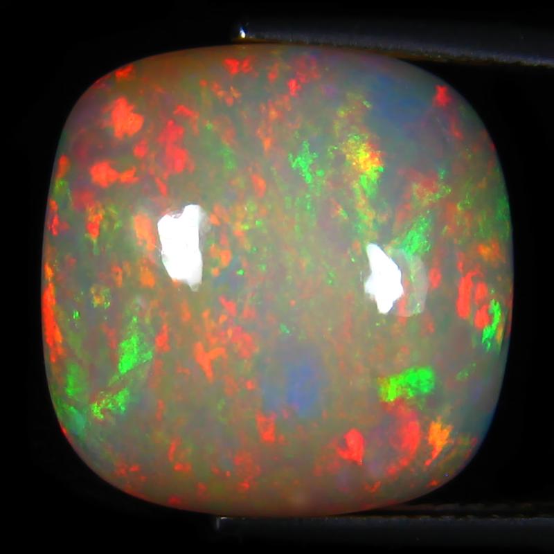 9.87 ct Impressive Cushion Cabochon (16 x 16 mm) Flashing 360 Degree Multicolor Rainbow Opal Gemstone