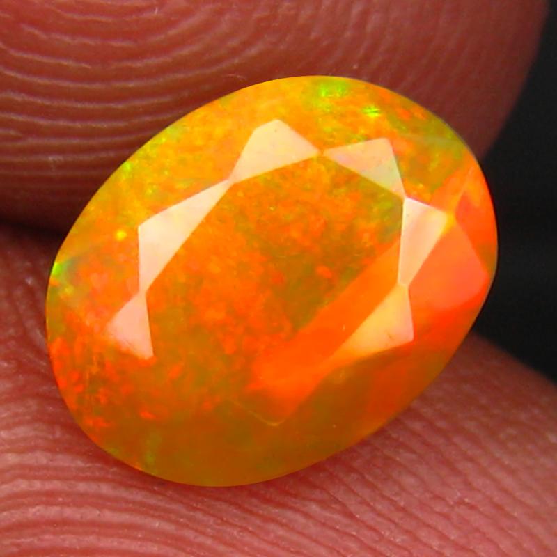 1.06 ct Fabulous Oval (9 x 7 mm) Un-Heated Ethiopia Rainbow Opal Loose Gemstone