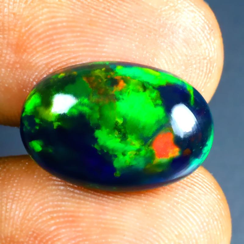 5.77 ct Pretty Oval Cabochon (18 x 12 mm) Ethiopian 360 Degree Flashing Black Opal Natural Gemstone