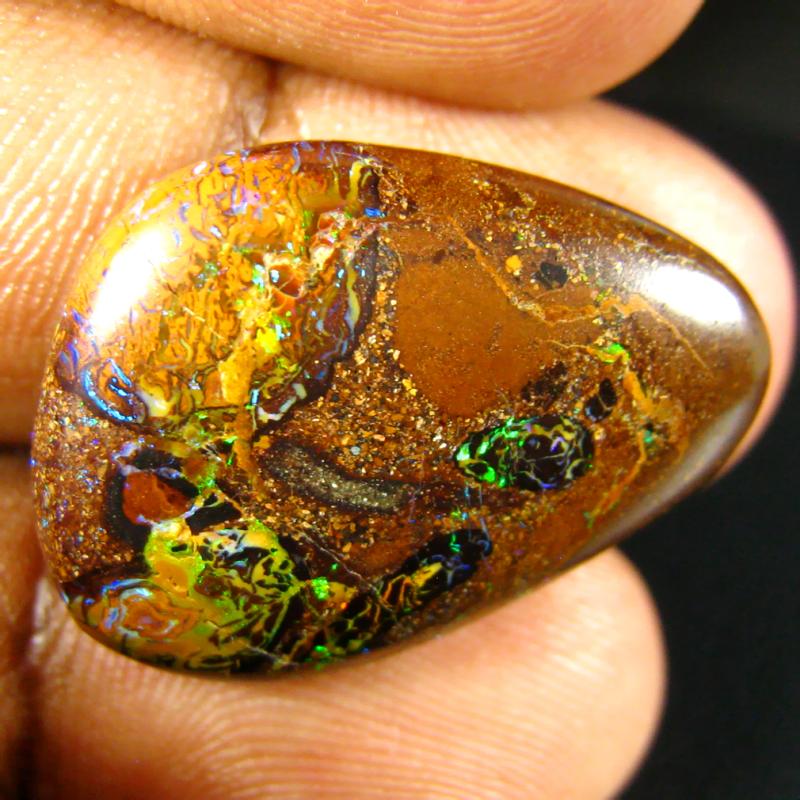 20.55 ct Pretty Fancy Shape (23 x 17 mm) Multi Color Australian Koroit Boulder Opal Natural Loose Gemstone