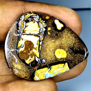 27.03 ct Eye-opening Fancy Shape (33 x 27 mm) Multi Color Australian Koroit Boulder Opal Natural Loose Gemstone