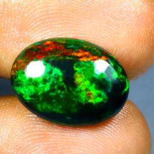 4.04 ct Attractive Oval Cabochon (16 x 11 mm) Ethiopian 360 Degree Flashing Black Opal Natural Gemstone