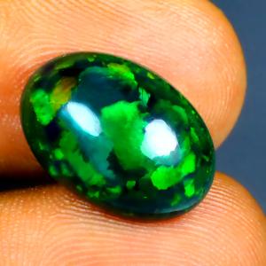 4.91 ct Charming Oval Cabochon (16 x 11 mm) Ethiopian 360 Degree Flashing Black Opal Natural Gemstone